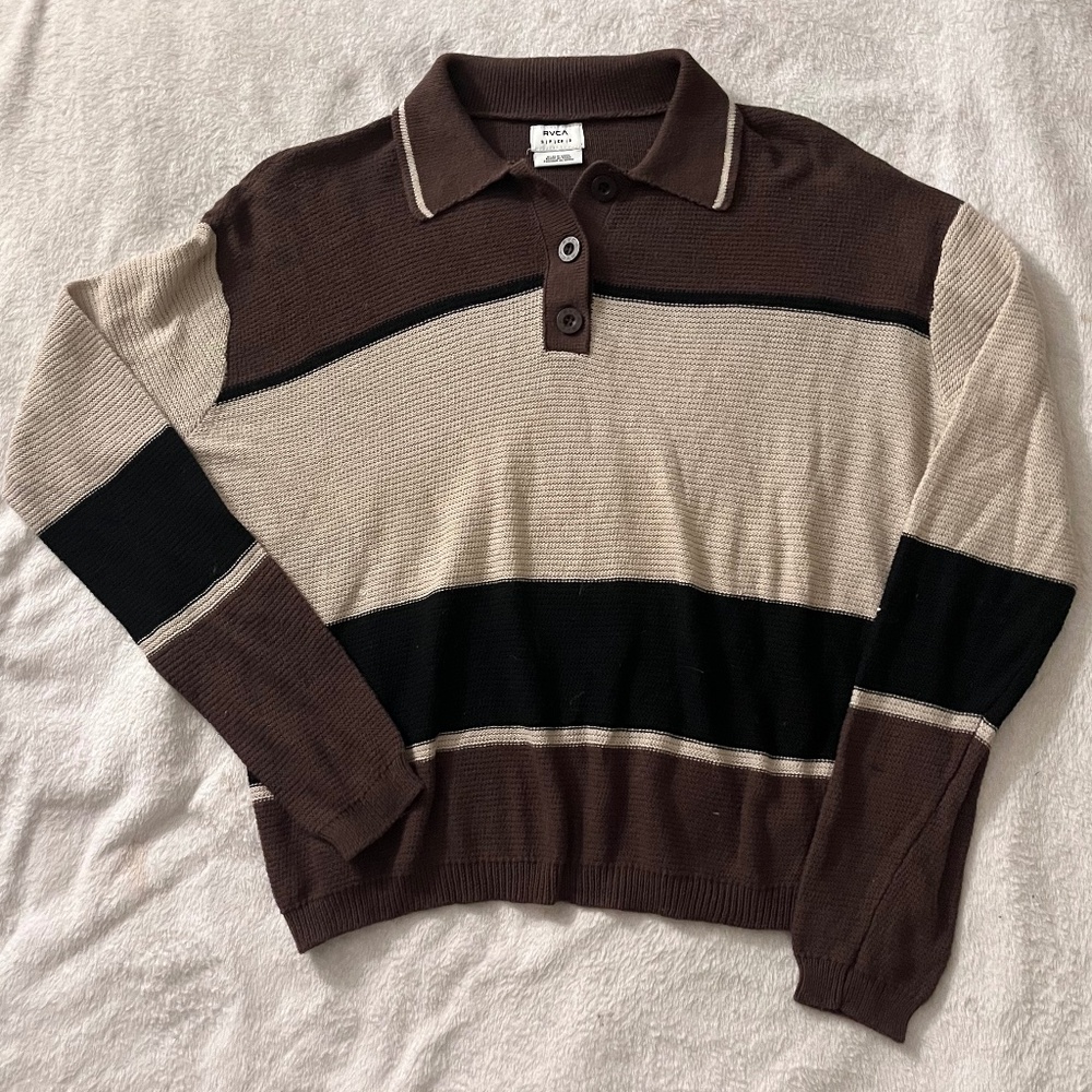 Collared Brown Sweater - image 2